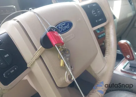 2008 Ford Expedition Eddie Bauer/King Ranch из США, поврежденный, VIN 1FMFU17558LA02077